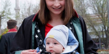 Pencereden düşen avukat kaldırıldığı hastanede kurtarılamadı