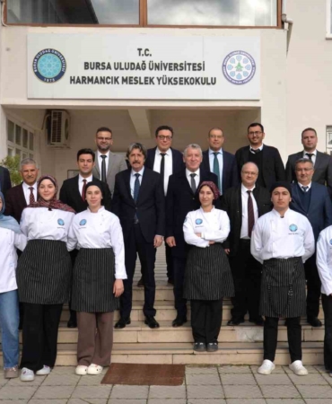 BUÜ yönetiminden Keles ve Harmancık ziyareti