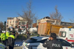 Gemlik’te bisiklet sürücüsü kamyonun altında kalarak hayatını kaybetti