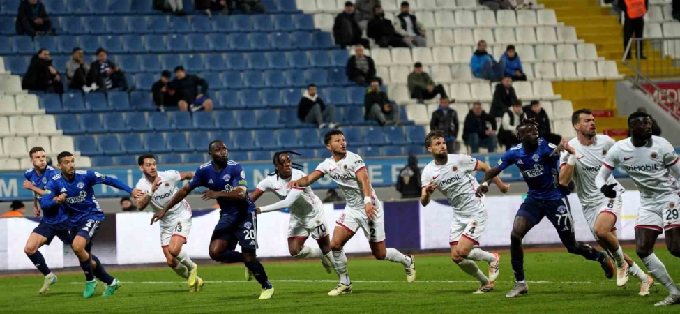 Trendyol Süper Lig: Kasımpaşa: 0 - Gençlerbirliği: 0 (Maç sonucu)