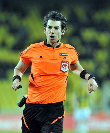 Galatasaray - Samsunspor maçının VAR’ı Onur Özütoprak oldu