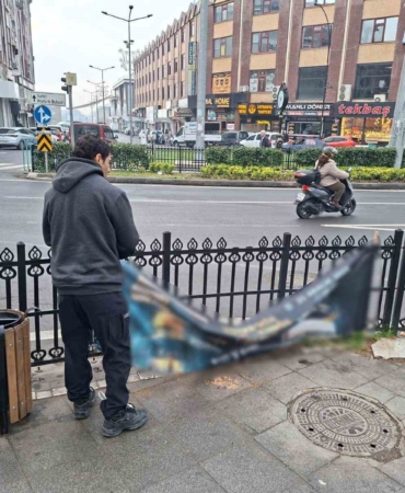 Tekirdağ’da zabıta ekiplerinden izinsiz afiş reklamlara denetim