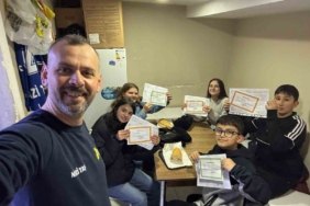 Takdir ve teşekkür belgesi getiren dönerle döndü