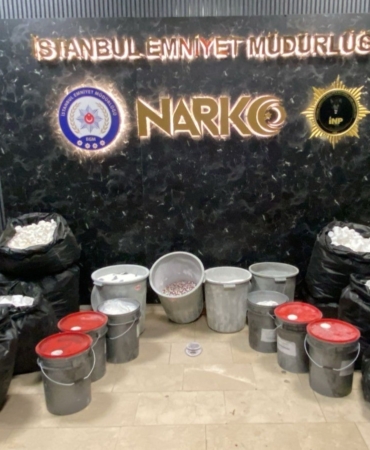 İstanbul’da 591 bin 250 adet sentetik ecza hapı ele geçirildi