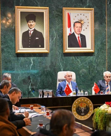 Vali Turan vatandaşların istek ve şikayetlerini dinledi