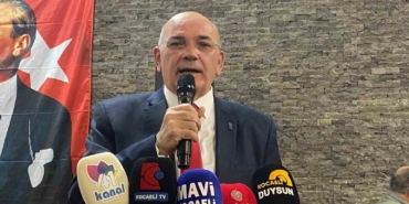 Kocaeli Esnaf ve Sanatkarlar Odası’nda Kadir Durmuş güven tazeledi