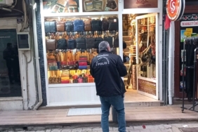 Edirne’de şüpheli rahat tavırlarıyla 3 iş yerini soydu