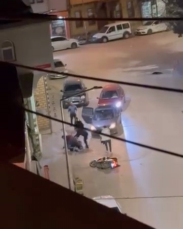 Kardeşler birbirine girdi: Ağabeyini bıçakla yaralayıp kaçtı