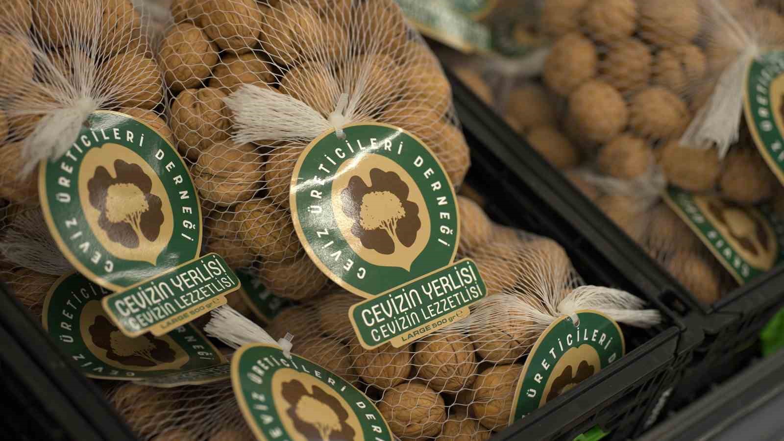 A101, yerli cevizi üreticisinden tüketiciye taşıyacak