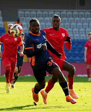 Ziraat Türkiye Kupası: RAMS Başakşehir: 1 - Boluspor: 1 (İlk yarı)