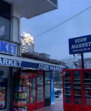 Tekirdağ’da elektrik telleri alev alarak kıvılcım saçtı