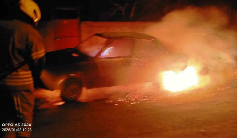 Gönen’de araç yangınına müdahale edildi