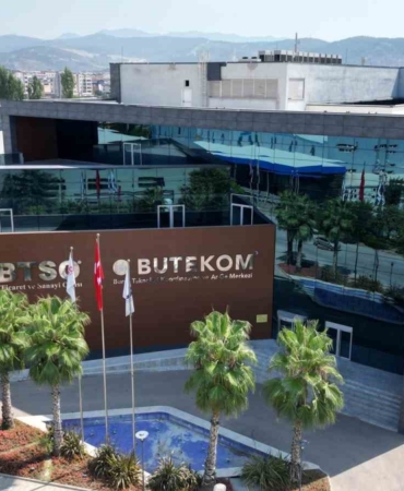 Bursa’da BUTEKOM üretimin geleceğine yön veriyor