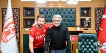 Balıkesirspor Akın Arıcan’a imza attırdı