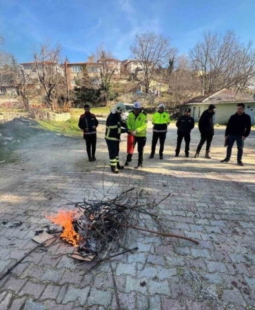Pınarhisar’da emniyet personeline uygulamalı yangına müdahale eğitimi