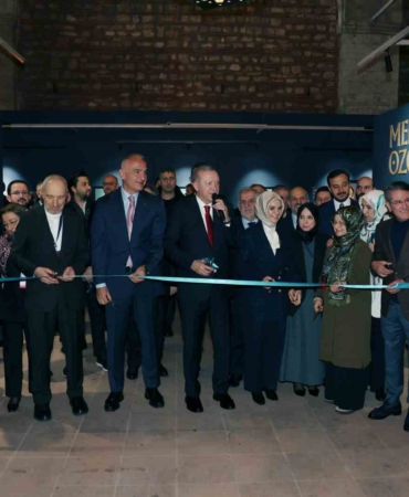 Cumhurbaşkanı Erdoğan, Hane İslam Eserleri Sergisi’nin açılışını yaptı