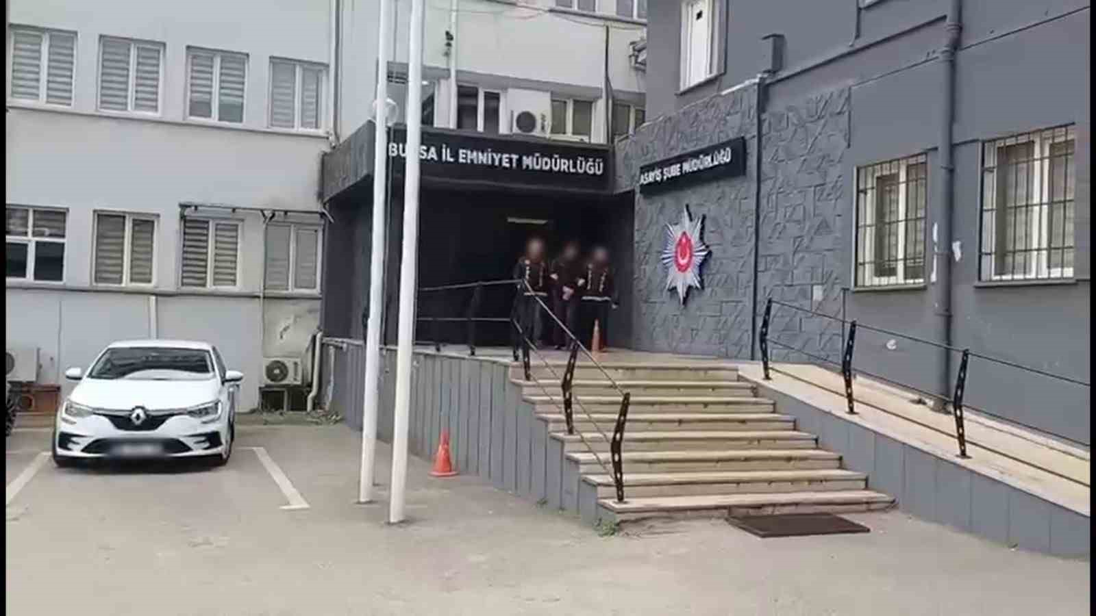 72 saatlik kamera incelendi, aranan şahıslara baskın yapıldı : 3 kişi yakalandı