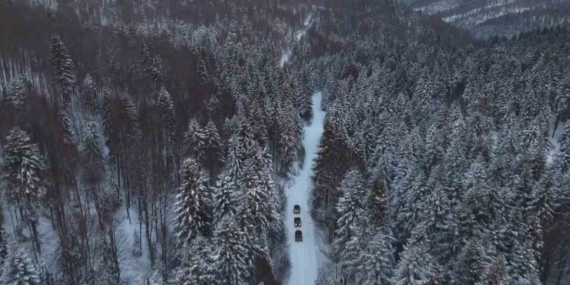 Beyaz örtünün keyfini UTV’lerle çıkardılar