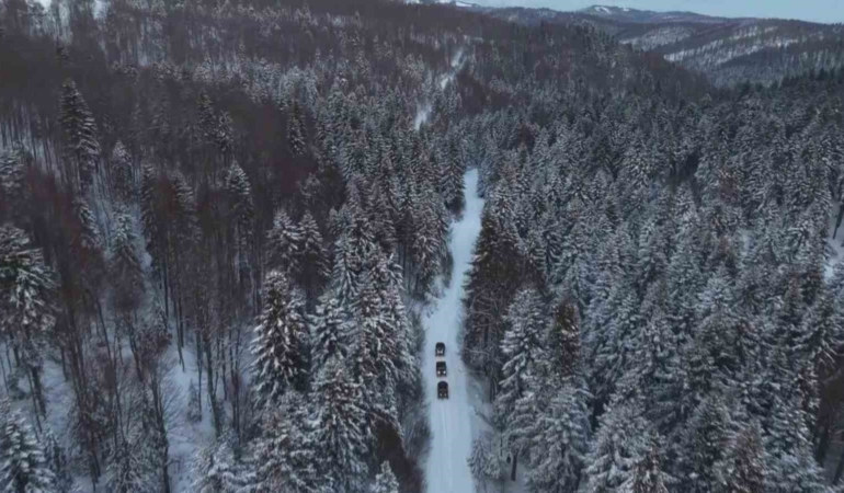 Beyaz örtünün keyfini UTV’lerle çıkardılar