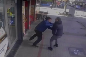 Pendik’te oyuncak silahla kuyumcu soygunu girişimi: Esnaf müdahale etti