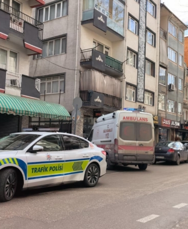 İnegöl’de genç adam evinde ölü bulundu