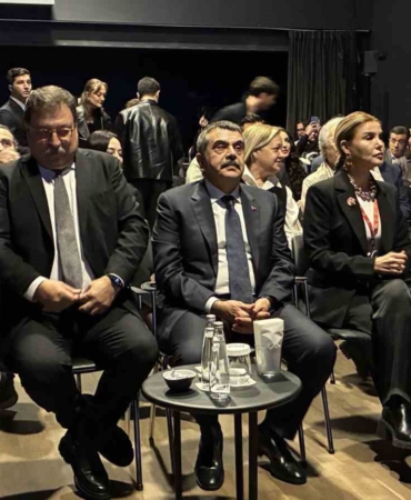 "Ailem" dizisinin ikinci sezonu Bakan Tekin ve Bakan Göktaş’ın katılımıyla tanıtıldı