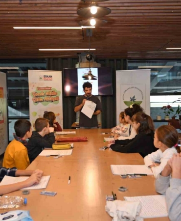 Çocuklar Osmangazi’de sanat dolu günler yaşıyor