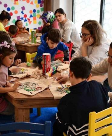 Başkan Akın öğrencileri unutmadı, yarıyıl etkinlikleri yüzleri güldürdü