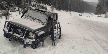Bilecik’te buzlanma kazaya neden oldu otomobil takla attı