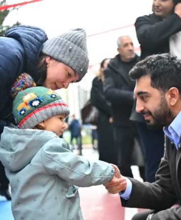 Tuzla’da yeni açılan "Oyun Parkı Sokağı" yarıyıl şenliğinde çocukları buluşturdu