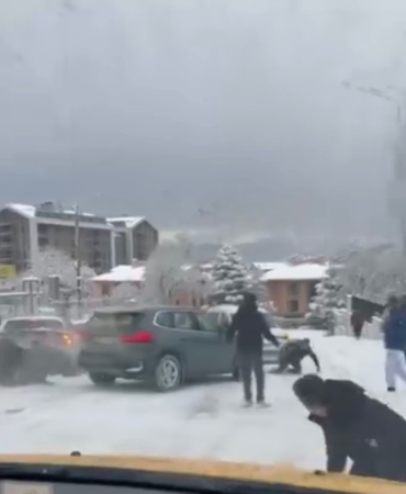 Bursa’da korku dolu anlar: Kayan araç vatandaşların arasına daldı