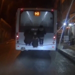 Otobüsün arkasında ölümle dans