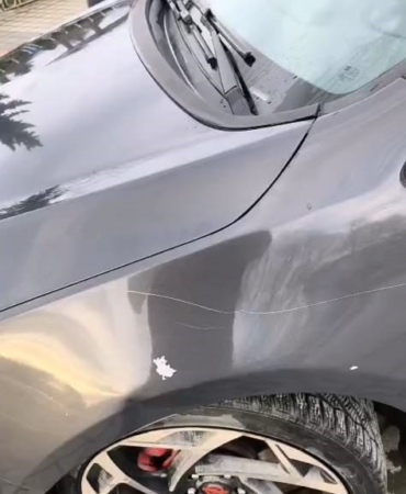 Bursa’da araçlara saldırı güvenlik kamerasına yansıdı