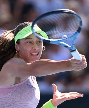 Milli tenisçi Zeynep Sönmez, Avustralya Açık’ta 2. tura yükseldi