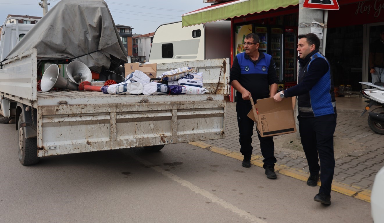 Tarihi geçmiş ürünler raflardan toplandı