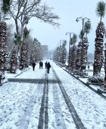 Silivri beyaz örtü ile kaplandı: Kar yağışı havadan görüntülendi