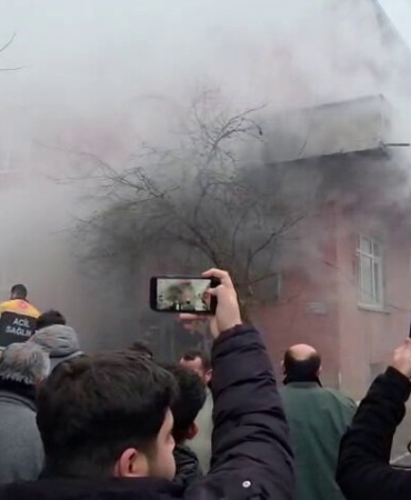 Kaynarca’da ev yangını