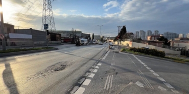 Başakşehir’de tırın altında kalan motosiklet sürücüsü ölümden döndü