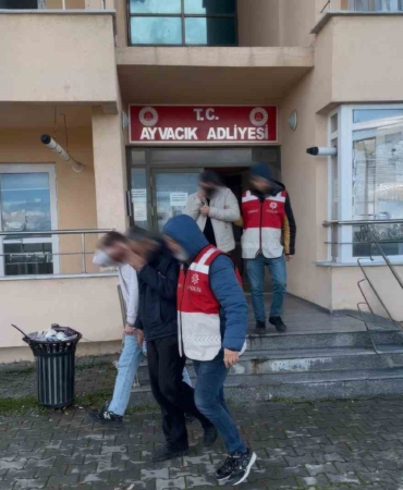 Çanakkale’de 28 kaçak göçmen yakalandı