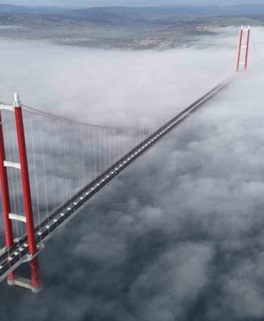 1915 Çanakkale Köprüsü sisler içinde mest etti
