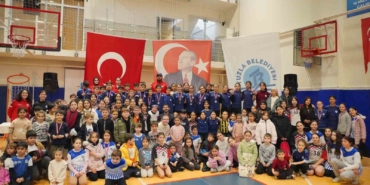 Tuzla’da ara tatil spor şenliği coşkuyla gerçekleşti, kazanan dostluk oldu