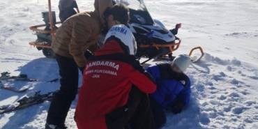 Uludağ’da mahsur kalan vatandaşlara JAK timi müdahale etti