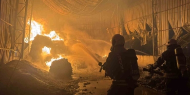 Kocaeli’de atık naylon deposunda yangın