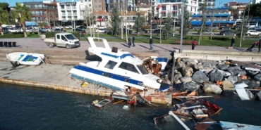 Tuzla’da fırtına sonrası hasar tespit çalışmaları sürüyor