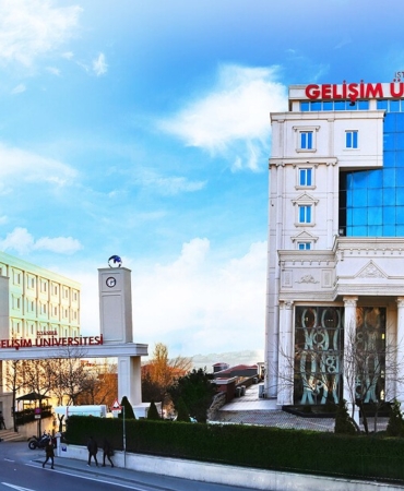 THE 2026 alan sıralamalarında küresel yükselişini sürdürdü: Mühendislik ve Sosyal Bilimlerde büyük başarı