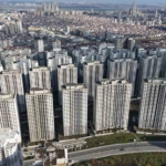İstanbul’un gökdelen mezarlıkları Esenyurt’ta havadan görüntülendi
