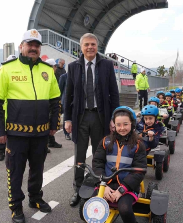 Oyak Renault’dan gelecek için güvenli adımlar projesi