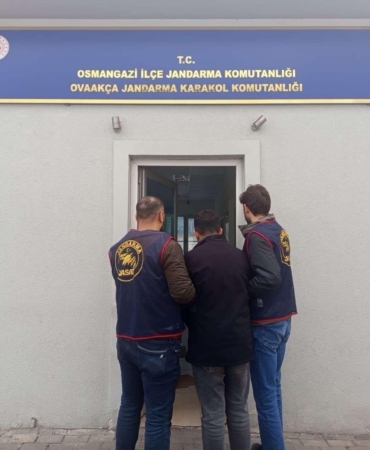 Bursa’da 19 yıl hapis cezası bulunan firari hükümlü yakalandı