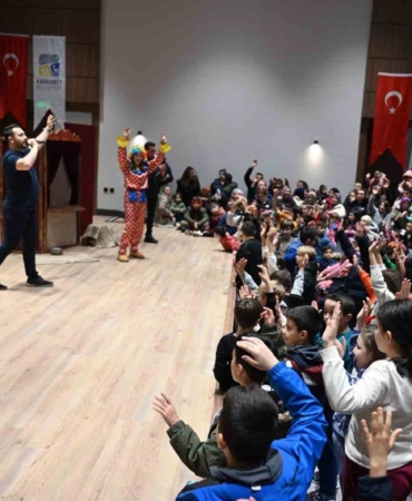 Karacabey Belediyesi’nden çocuklara unutulmaz sömestr şöleni