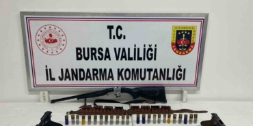 İznik’te şüphelinin evinden tabanca ve av tüfeği çıktı